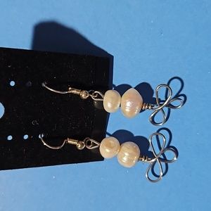 Real pearl bead dangle earrings